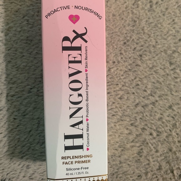 Too Faced Hangover Replenishing Face Primer - Picture 4 of 6